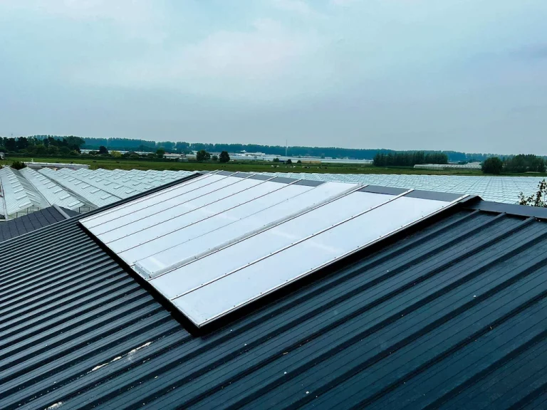 Geplaatste lichtstraat vanaf bovenaf in Nieuwerkerk a/d IJssel