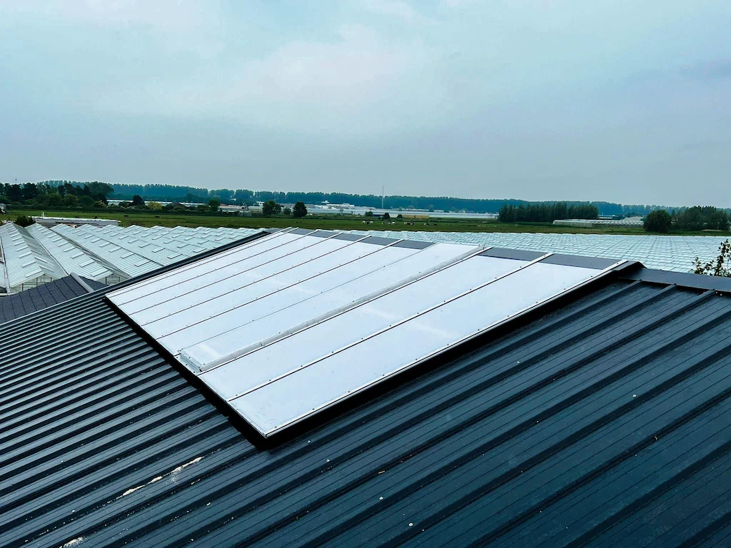 Geplaatste lichtstraat vanaf bovenaf in Nieuwerkerk a/d IJssel