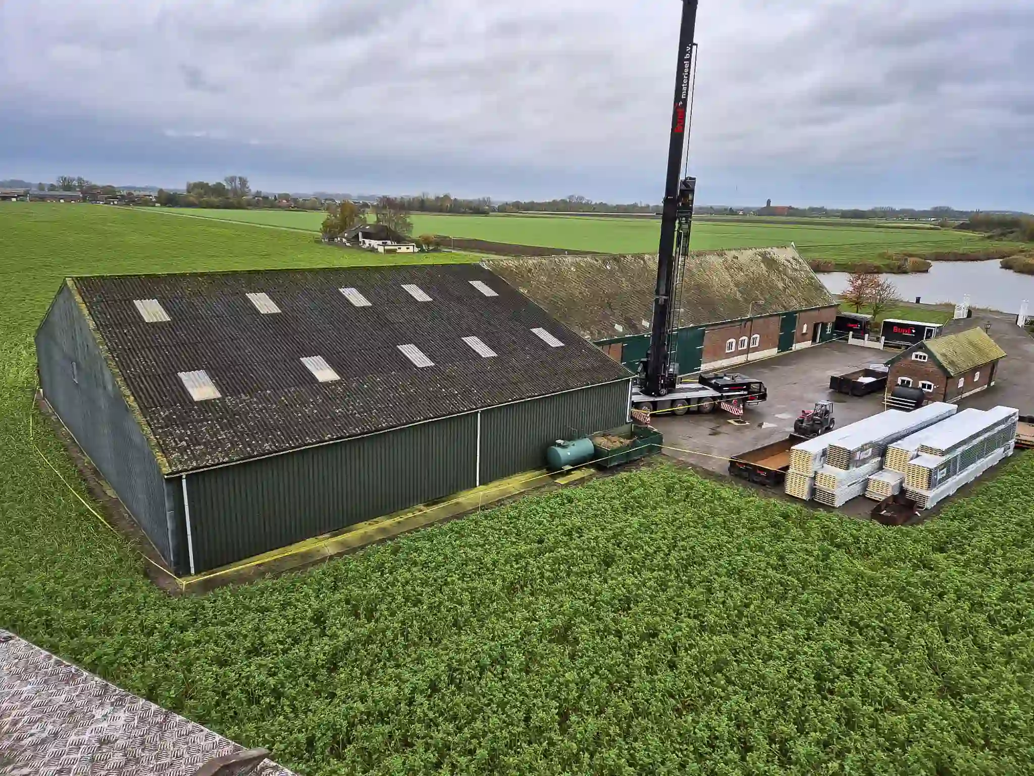 Dakrenovatie in Westdorpe door Bunt Lichtstraten 